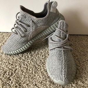 YEEZY BOOST 350 (Moonrock)